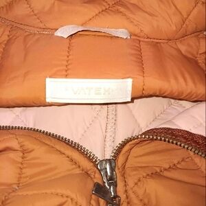 Womens quilted lightweight coat